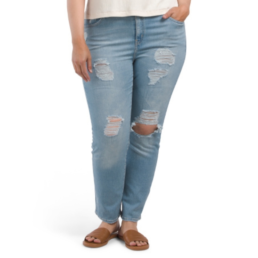 Levi's | 724 High Rise Slim Straight Fit Plus Size Distressed Ripped Jeans